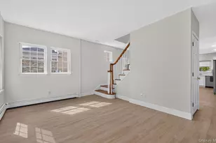 85-48 257th St, Floral Park, NY 11001 - Photo 8