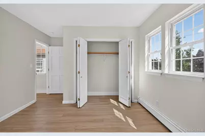 8548 257th Street, Floral Park, NY 11001 - Photo 26
