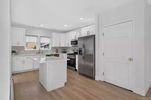 85-48 257th St, Floral Park, NY 11001 - Photo 12