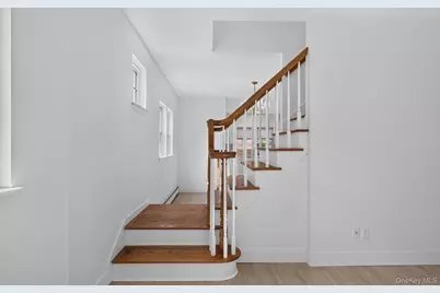 8548 257th Street, Floral Park, NY 11001 - Photo 22