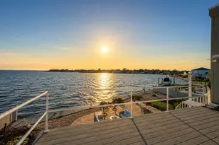 321 Grand Central Ave, Amityville, NY 11701 - Photo 6