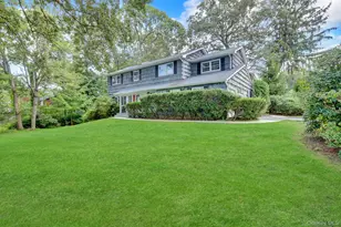 15 Tobi Ln, East Setauket, NY 11733 - Photo 2