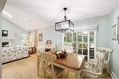 13 Hancock Court, Coram, NY 11727 - Photo 12