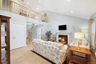 13 Hancock Ct, Coram, NY 11727 - Photo 10