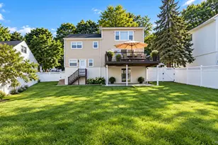173 Pembrook Dr, Yonkers, NY 10710 - Photo 12