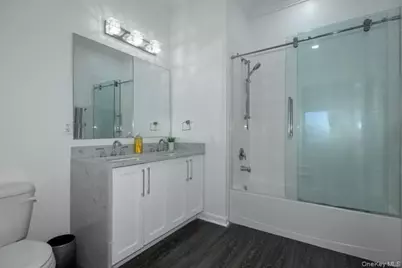 180 Atlantic Avenue #E308, Farmingdale, NY 11735 - Photo 6