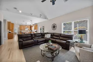 20 Millennium Ct, Bohemia, NY 11716 - Photo 12