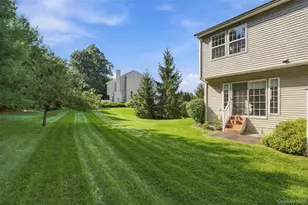 1402 Pondview Loop, Wappingers Falls, NY 12590 - Photo 10