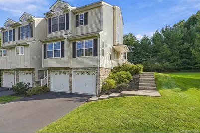 1402 Pondview Loop, Wappingers Falls, NY 12590 - Photo 1