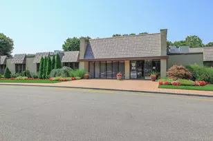 403 Cabot Ct E, Saint James, NY 11780 - Photo 16