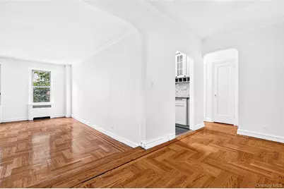 601 Pelham Parkway N #315, Bronx, NY 10467 - Photo 4