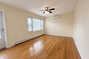 1 Arnold St, Hicksville, NY 11801 - Photo 4