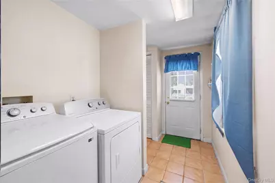 73 Ridgewood Avenue, Selden, NY 11784 - Photo 14