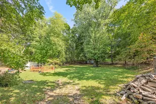73 Ridgewood Ave, Selden, NY 11784 - Photo 28