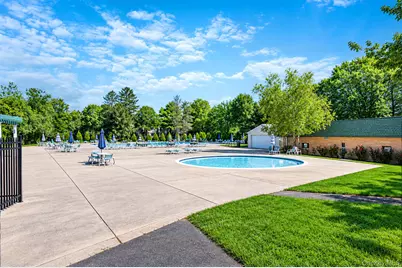 147 Fairview Circle #147, Middle Island, NY 11953 - Photo 6