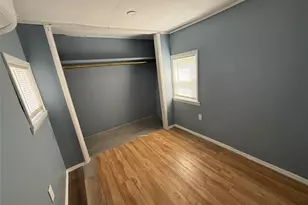 275 Robinson Ave, Newburgh, NY 12550 - Photo 10