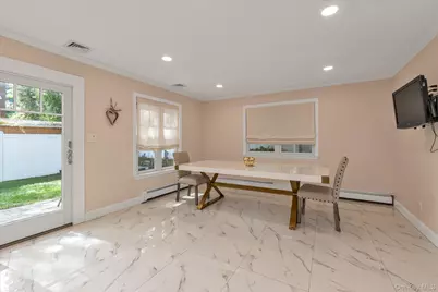 9 The Promenade, Glen Head, NY 11545 - Photo 6