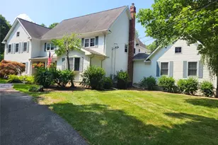 18 Innsbruck Blvd, Hopewell Junction, NY 12533 - Photo 2