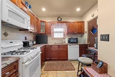 13508 228th Street, Springfield Gardens, NY 11413 - Photo 14