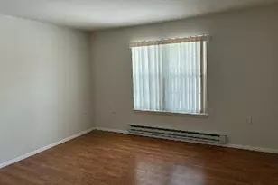 353 Woodbridge Dr, Ridge, NY 11961 - Photo 4