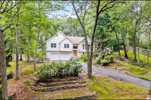 247 Dogwood Dr, Wading River, NY 11792 - Photo 2