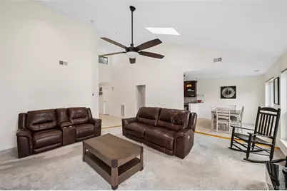 90 Hampton Vista Drive, Manorville, NY 11949 - Photo 8
