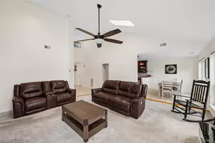90 Hampton Vista Dr, Manorville, NY 11949 - Photo 8