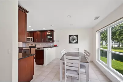 90 Hampton Vista Drive, Manorville, NY 11949 - Photo 10