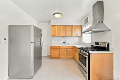 7351 Utopia Parkway, Fresh Meadows, NY 11366 - Photo 6