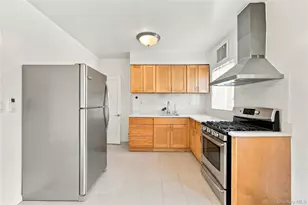 73-51 Utopia Pkwy, Fresh Meadows, NY 11366 - Photo 6