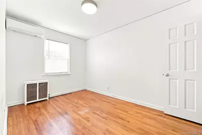 7351 Utopia Parkway, Fresh Meadows, NY 11366 - Photo 14