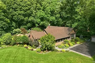 2064 N Country Rd, Wading River, NY 11792 - Photo 4