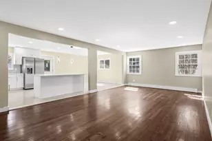 9 Honeysuckle, Kings Park, NY 11754 - Photo 6