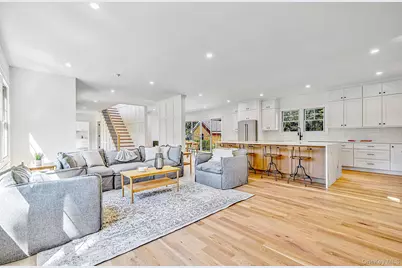 3 Vail Avenue, East Quogue, NY 11942 - Photo 8