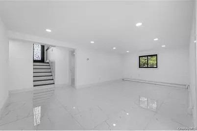 274 Central Park Road, Plainview, NY 11803 - Photo 30