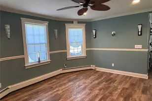 197 S 7th St, Lindenhurst, NY 11757 - Photo 10