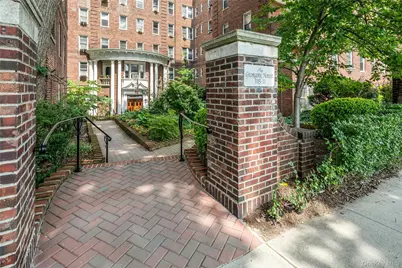 118-11 84 Avenue #406, Kew Gardens, NY 11415 - Photo 1