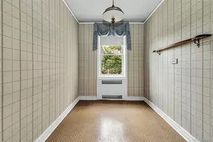 118-11 84th Ave, Kew Gardens, NY 11415 - Photo 12