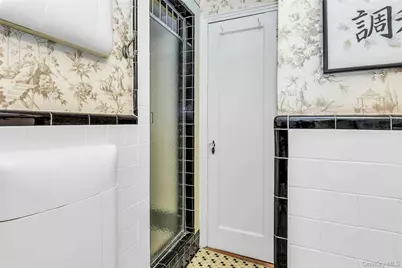 118-11 84 Avenue #406, Kew Gardens, NY 11415 - Photo 14