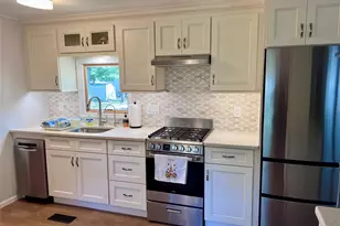 433 Mill Rd, Calverton, NY 11933 - Photo 10