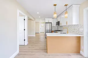 891 S Bay St, Lindenhurst, NY 11757 - Photo 12