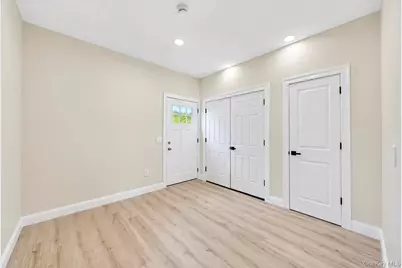 891 S Bay Street, Lindenhurst, NY 11757 - Photo 28