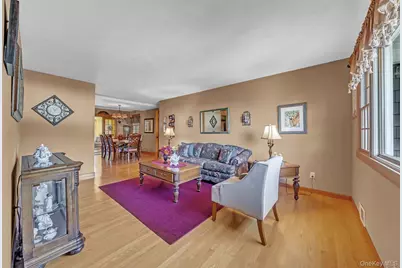 9 Anson Lane, West Sayville, NY 11796 - Photo 8