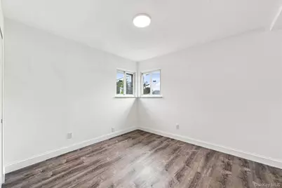 152 Alkier Street, Brentwood, NY 11717 - Photo 12