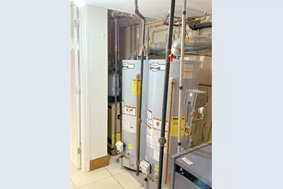 200-21 39 Ave, Bayside, NY 11361 - Photo 30