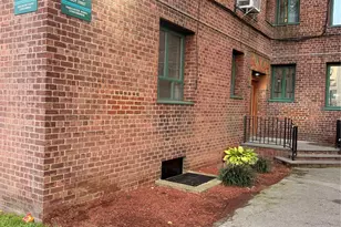 1725 Purdy St, Bronx, NY 10462 - Photo 4