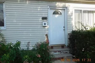 121-37 237th St, Rosedale, NY 11422 - Photo 4