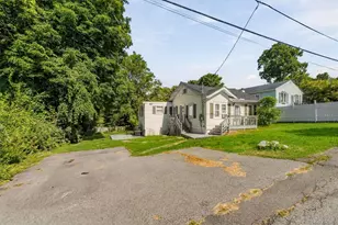 8 Huntington Rd, Carmel, NY 10512 - Photo 4
