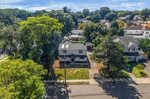 6 Slocum Ave, Port Washington, NY 11050 - Photo 26