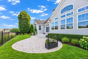 38 Tyler Dr, Riverhead, NY 11901 - Photo 6